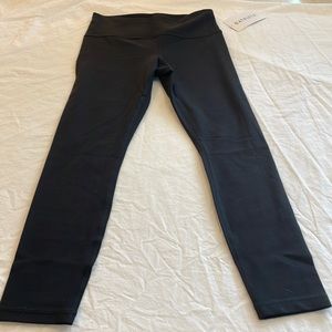 NWT ATHLETA ELATION TIGHT 7/8 black small
